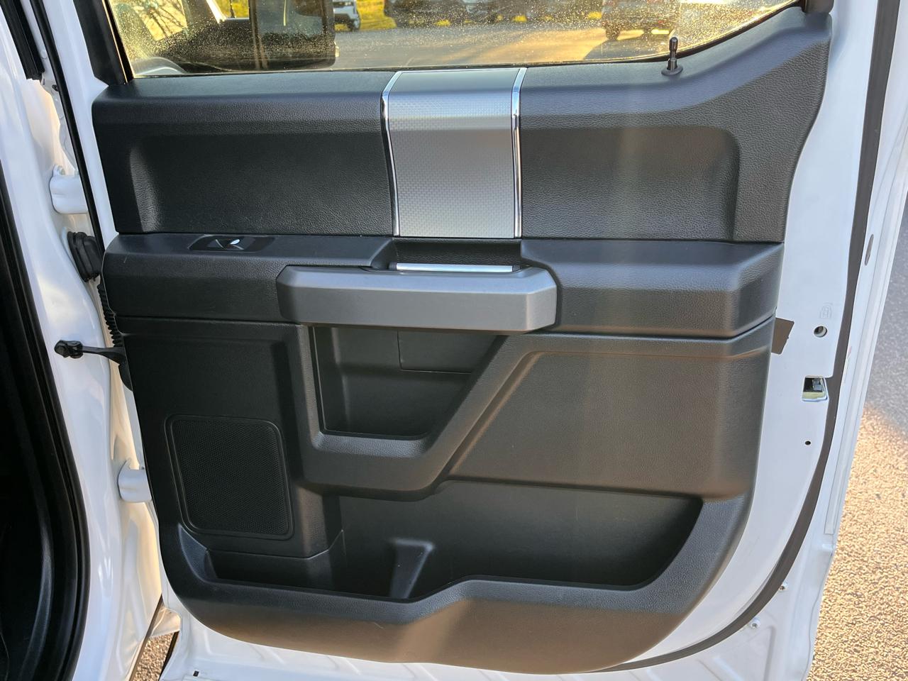 Ford F-150 4WD SuperCrew 145" XLT 2016