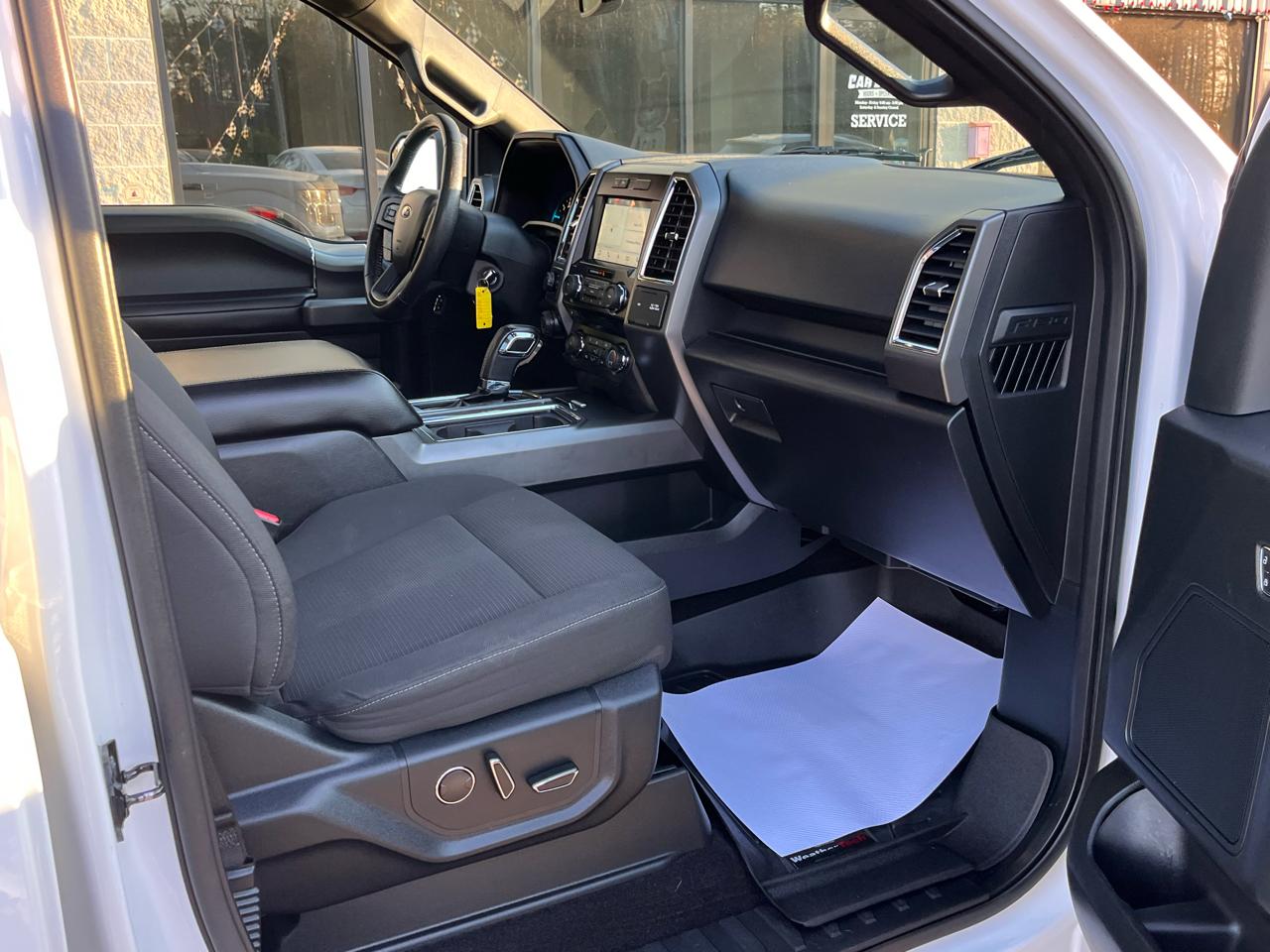 Ford F-150 4WD SuperCrew 145" XLT 2016