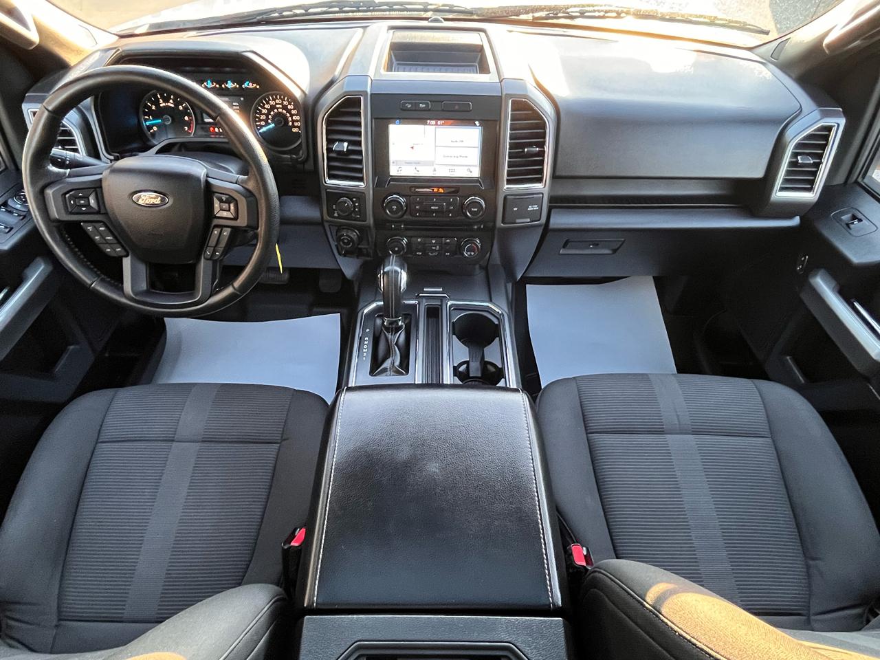 Ford F-150 4WD SuperCrew 145" XLT 2016