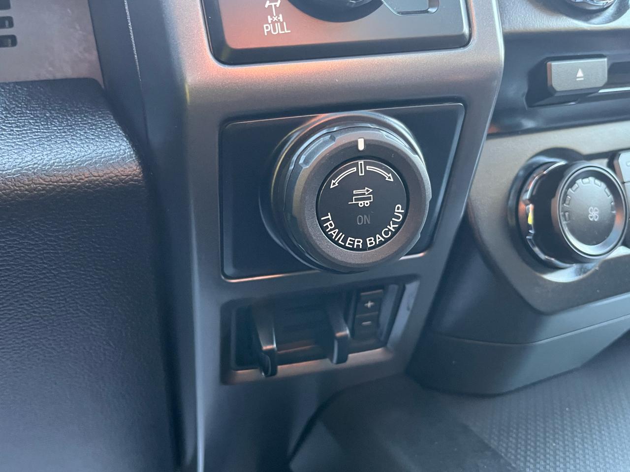 Ford F-150 4WD SuperCrew 145" XLT 2016