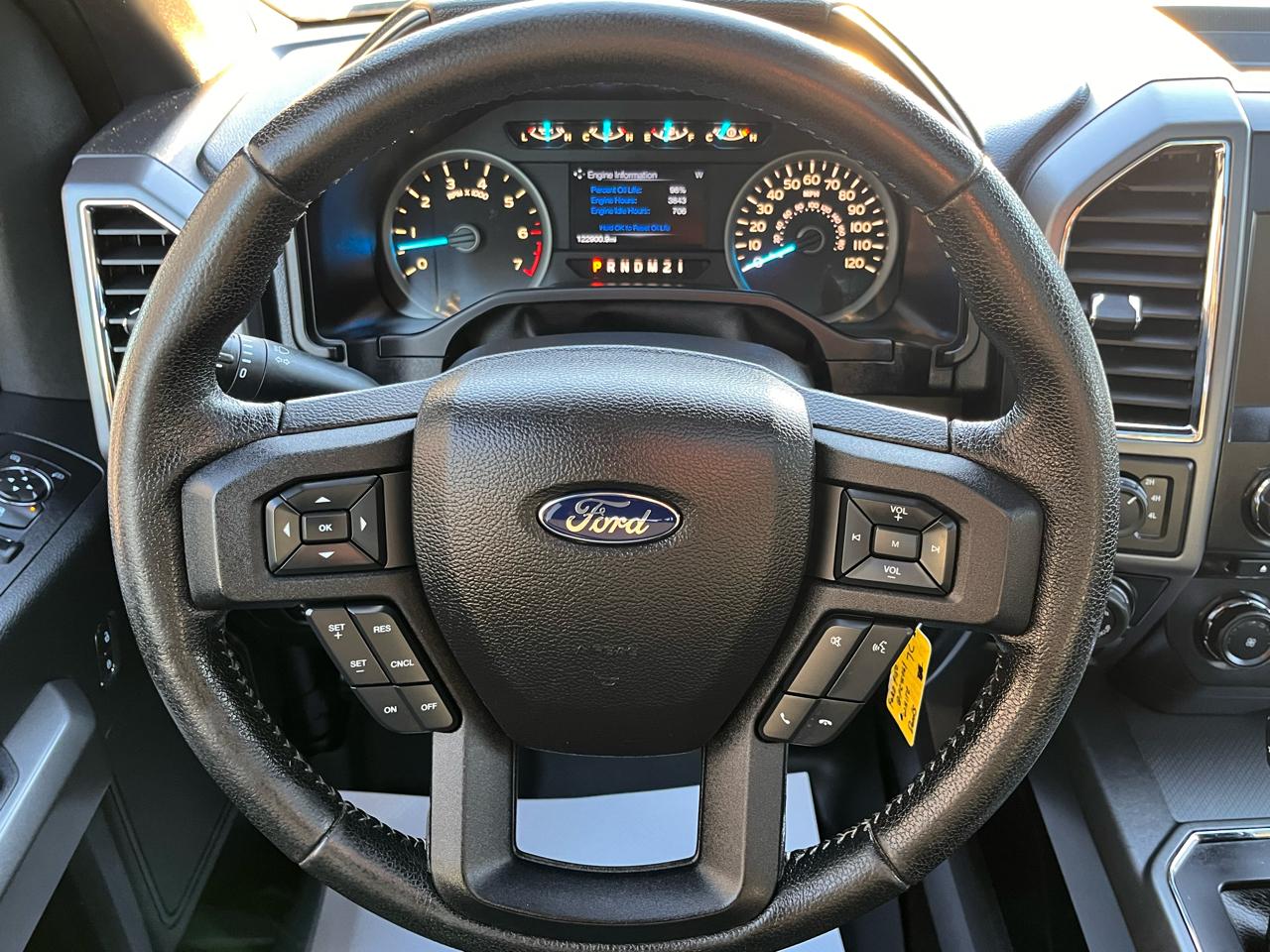 Ford F-150 4WD SuperCrew 145" XLT 2016