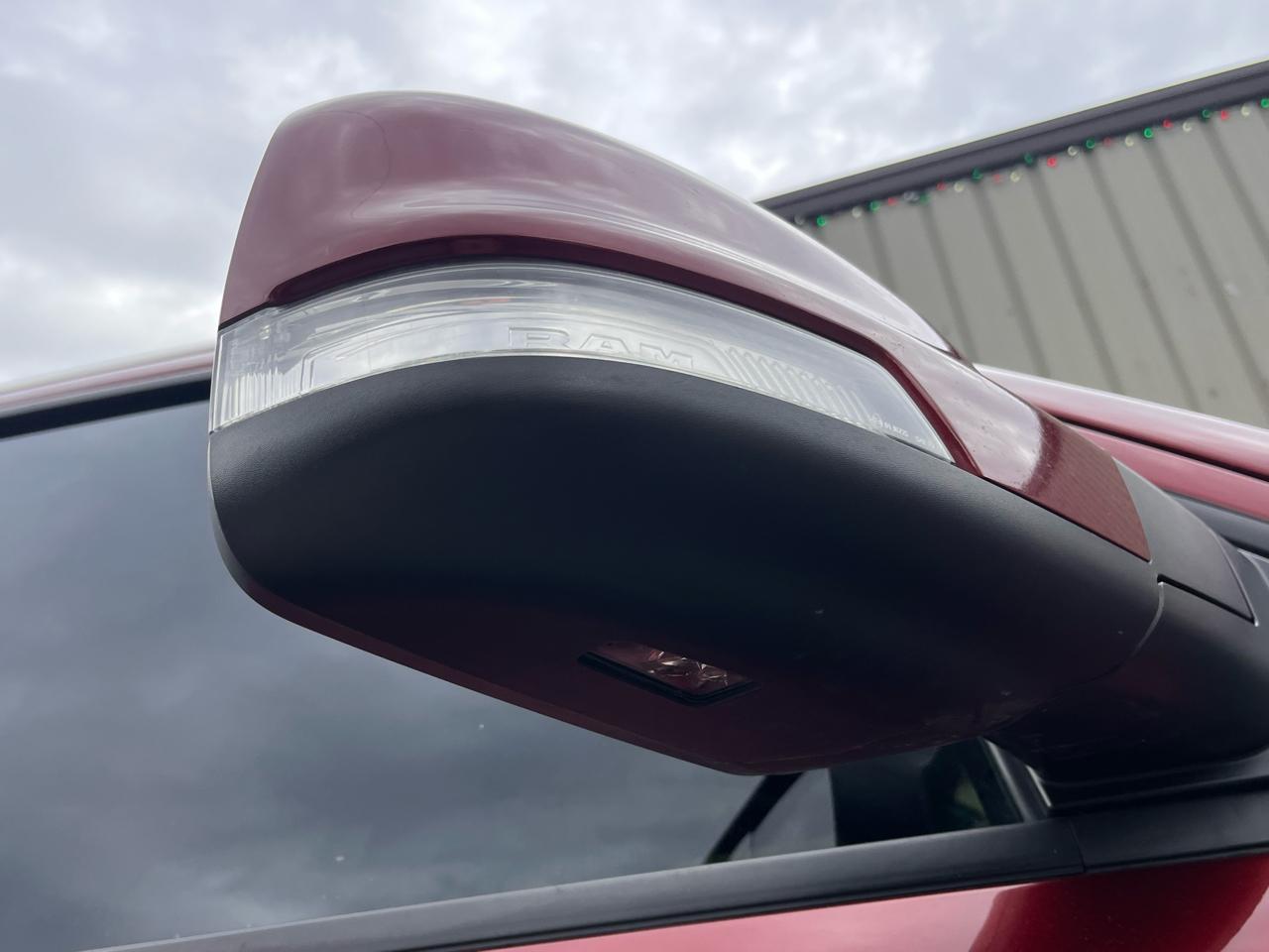 RAM 1500 Big Horn 4x4 Crew Cab 5'7" Box 2019