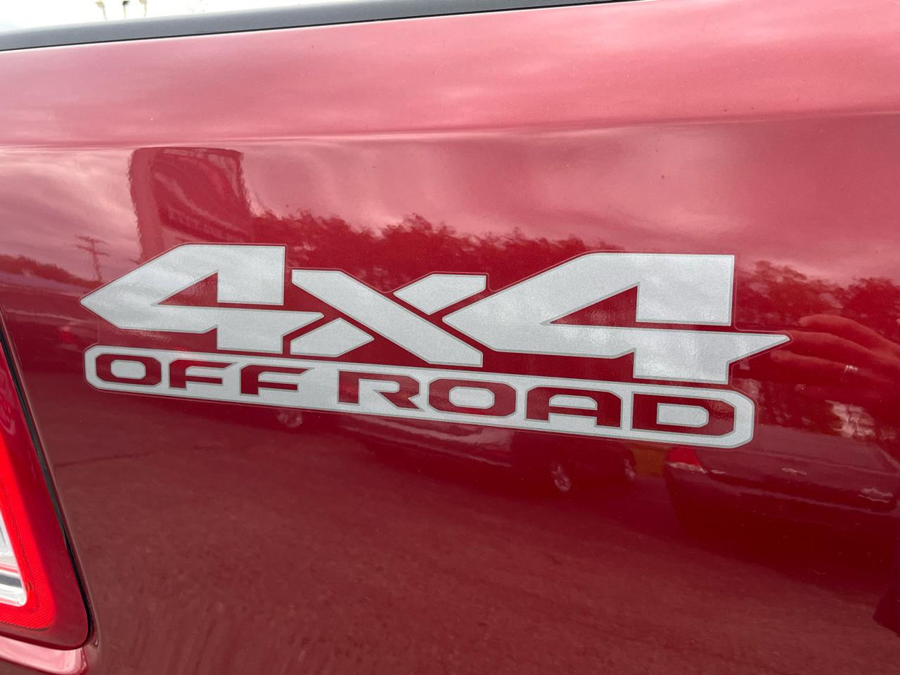 RAM 1500 Big Horn 4x4 Crew Cab 5'7" Box 2019