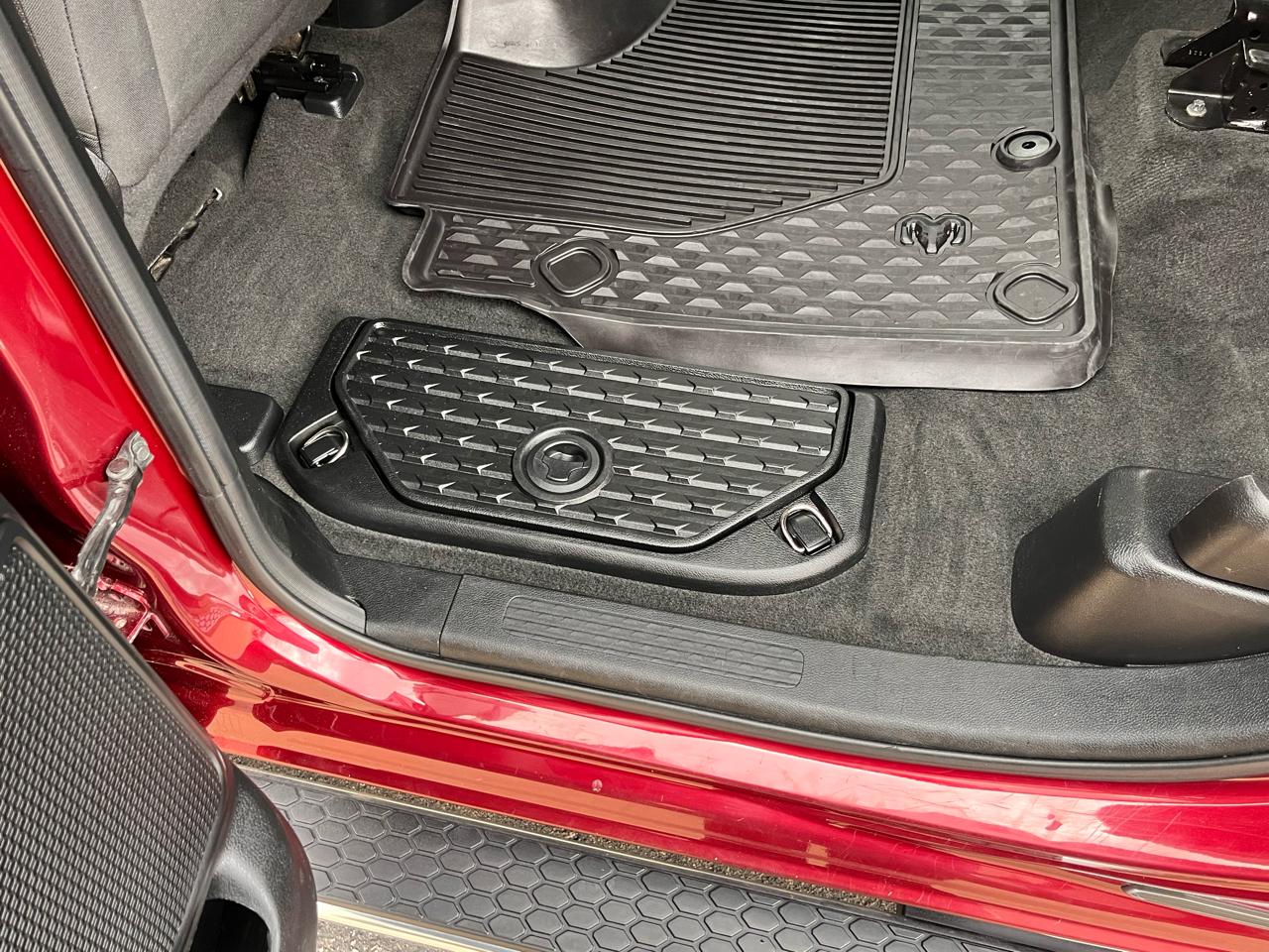 RAM 1500 Big Horn 4x4 Crew Cab 5'7" Box 2019