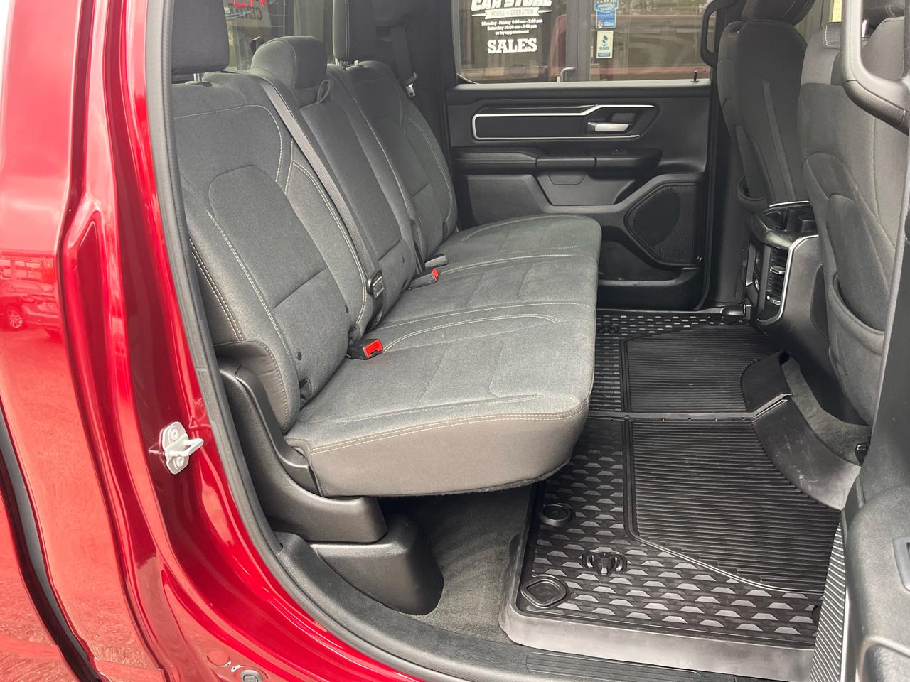 RAM 1500 Big Horn 4x4 Crew Cab 5'7" Box 2019