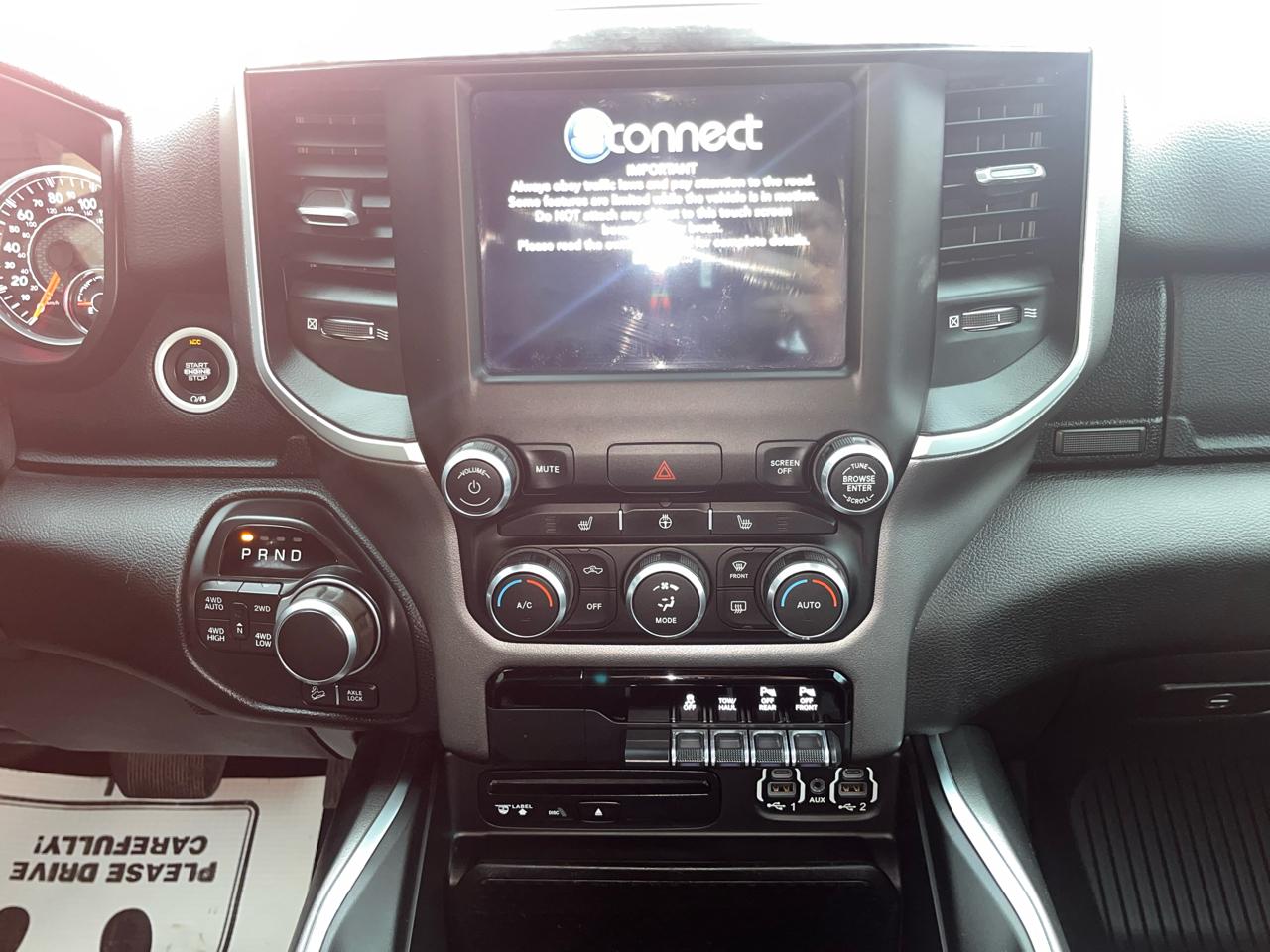 RAM 1500 Big Horn 4x4 Crew Cab 5'7" Box 2019