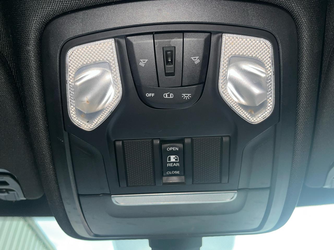 RAM 1500 Big Horn 4x4 Crew Cab 5'7" Box 2019
