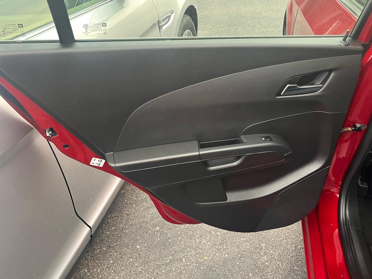 Chevrolet Sonic 4dr Sdn Auto LT 2015