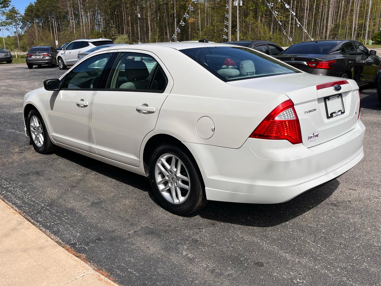 Ford Fusion 4dr Sdn S FWD 2012