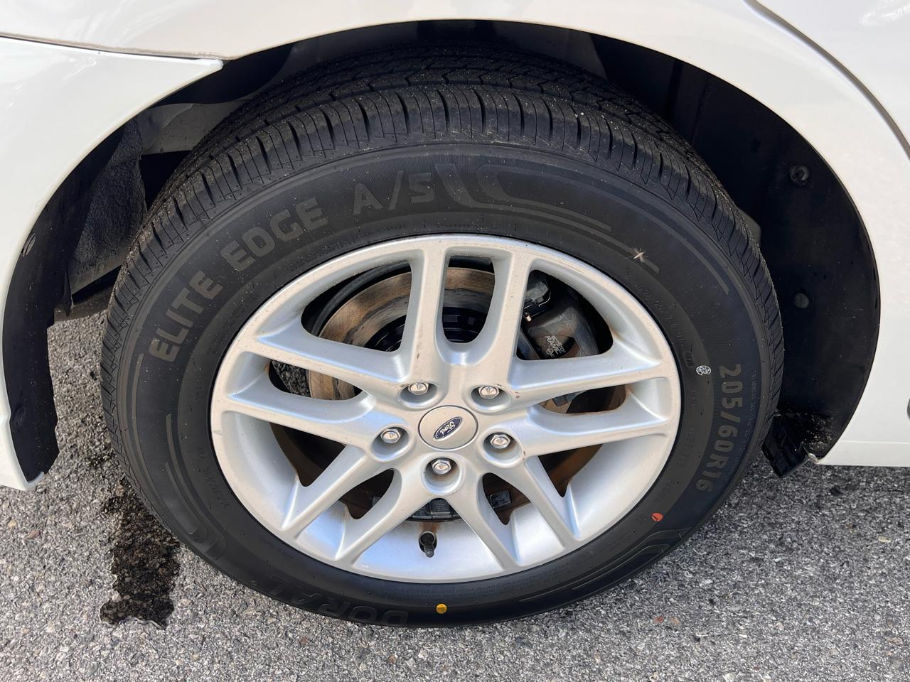 Ford Fusion 4dr Sdn S FWD 2012
