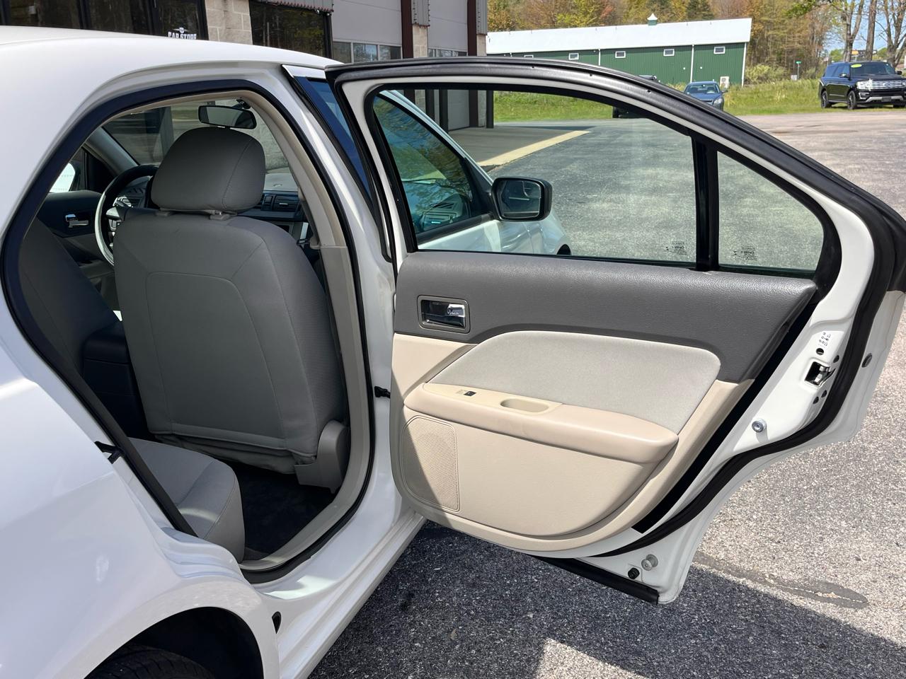 Ford Fusion 4dr Sdn S FWD 2012