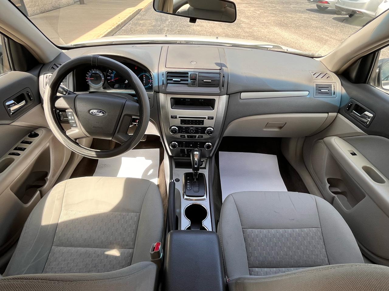 Ford Fusion 4dr Sdn S FWD 2012