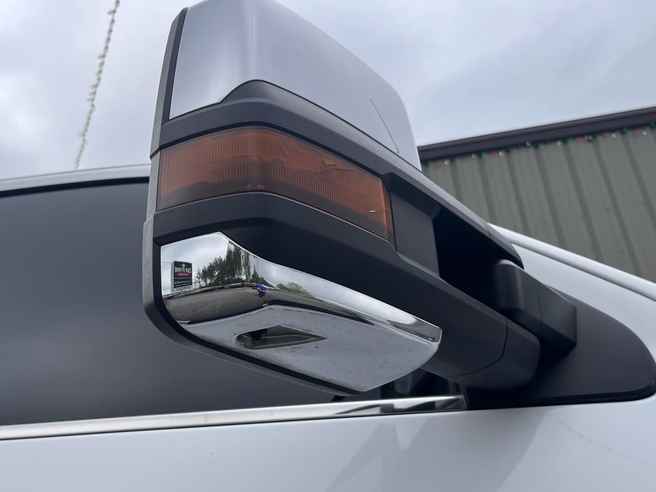 GMC Sierra 3500HD 4WD Crew Cab 153.7" Denali 2017
