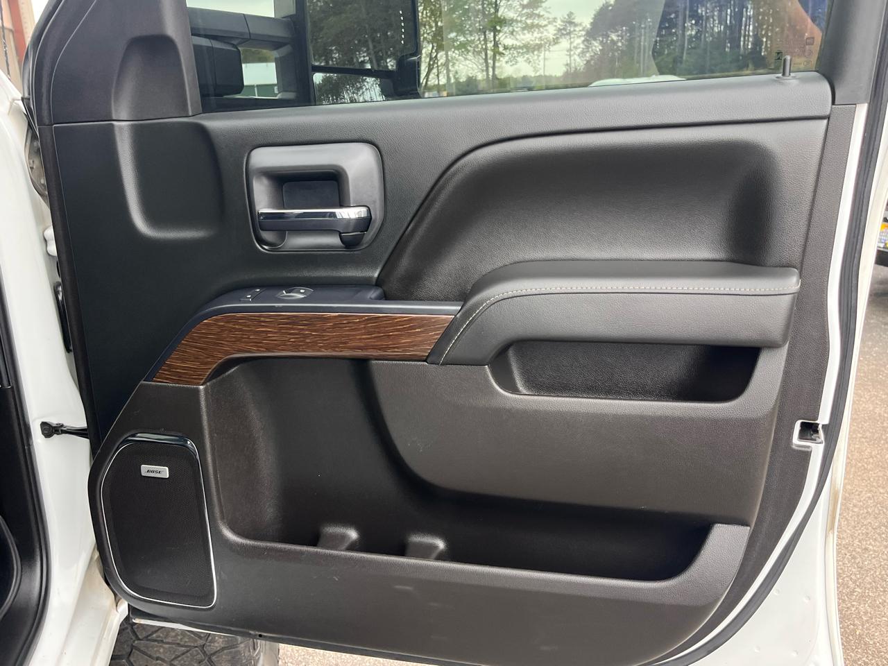 GMC Sierra 3500HD 4WD Crew Cab 153.7" Denali 2017