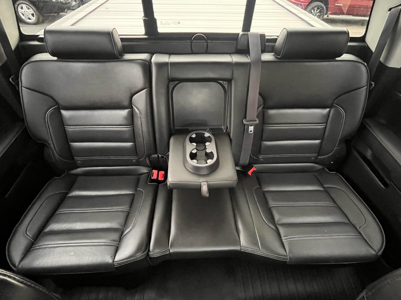 GMC Sierra 3500HD 4WD Crew Cab 153.7" Denali 2017