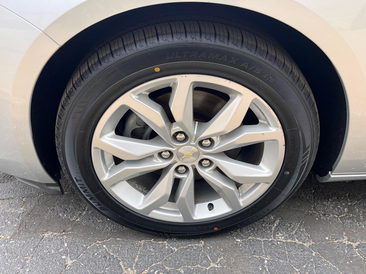 Chevrolet Impala 4dr Sdn LT w/1LT 2018