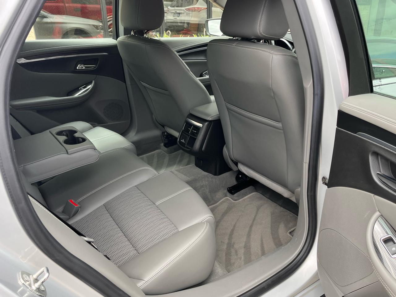 Chevrolet Impala 4dr Sdn LT w/1LT 2018