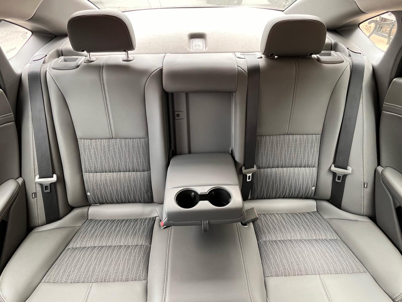Chevrolet Impala 4dr Sdn LT w/1LT 2018