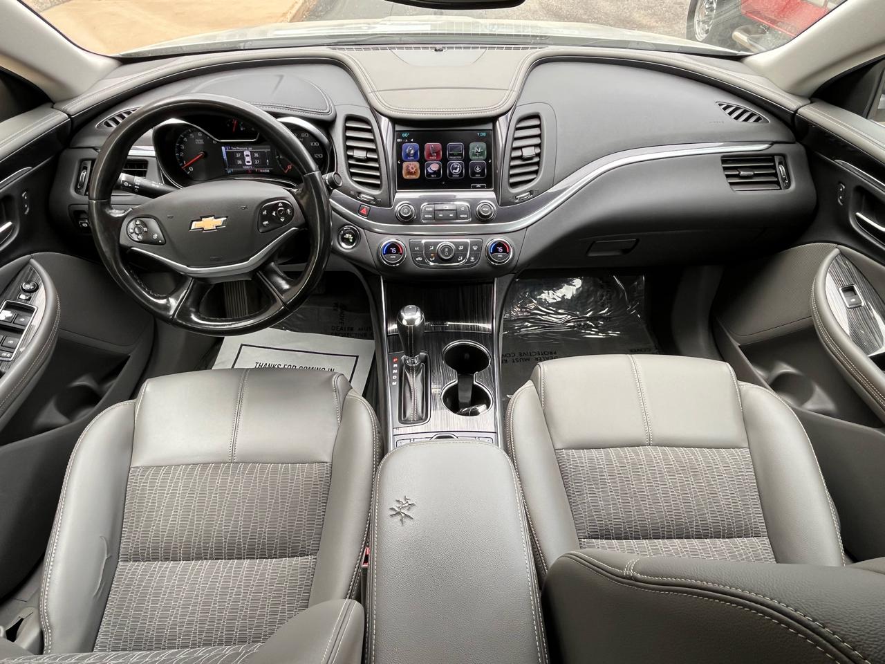 Chevrolet Impala 4dr Sdn LT w/1LT 2018