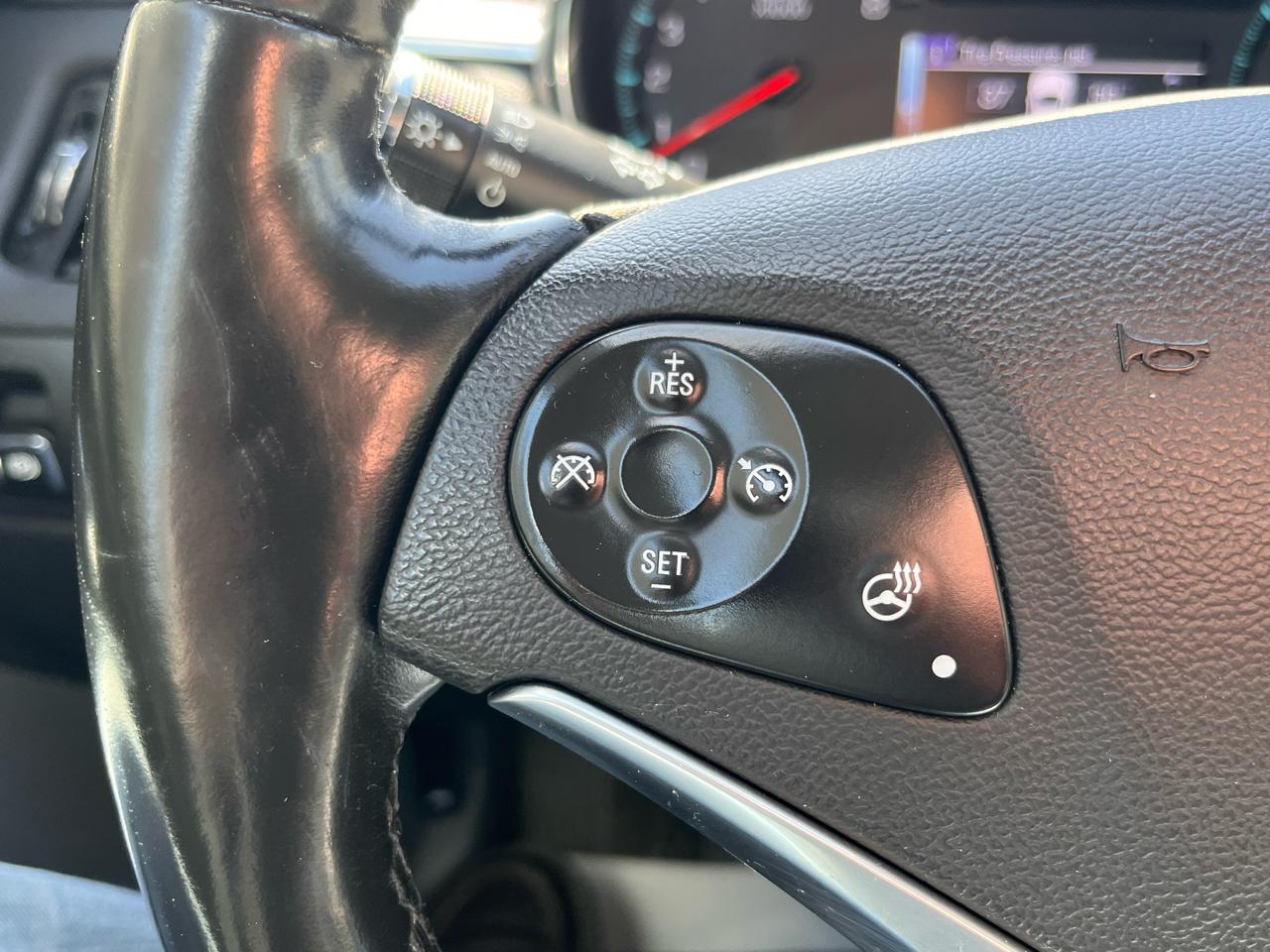 Chevrolet Impala 4dr Sdn LT w/1LT 2018