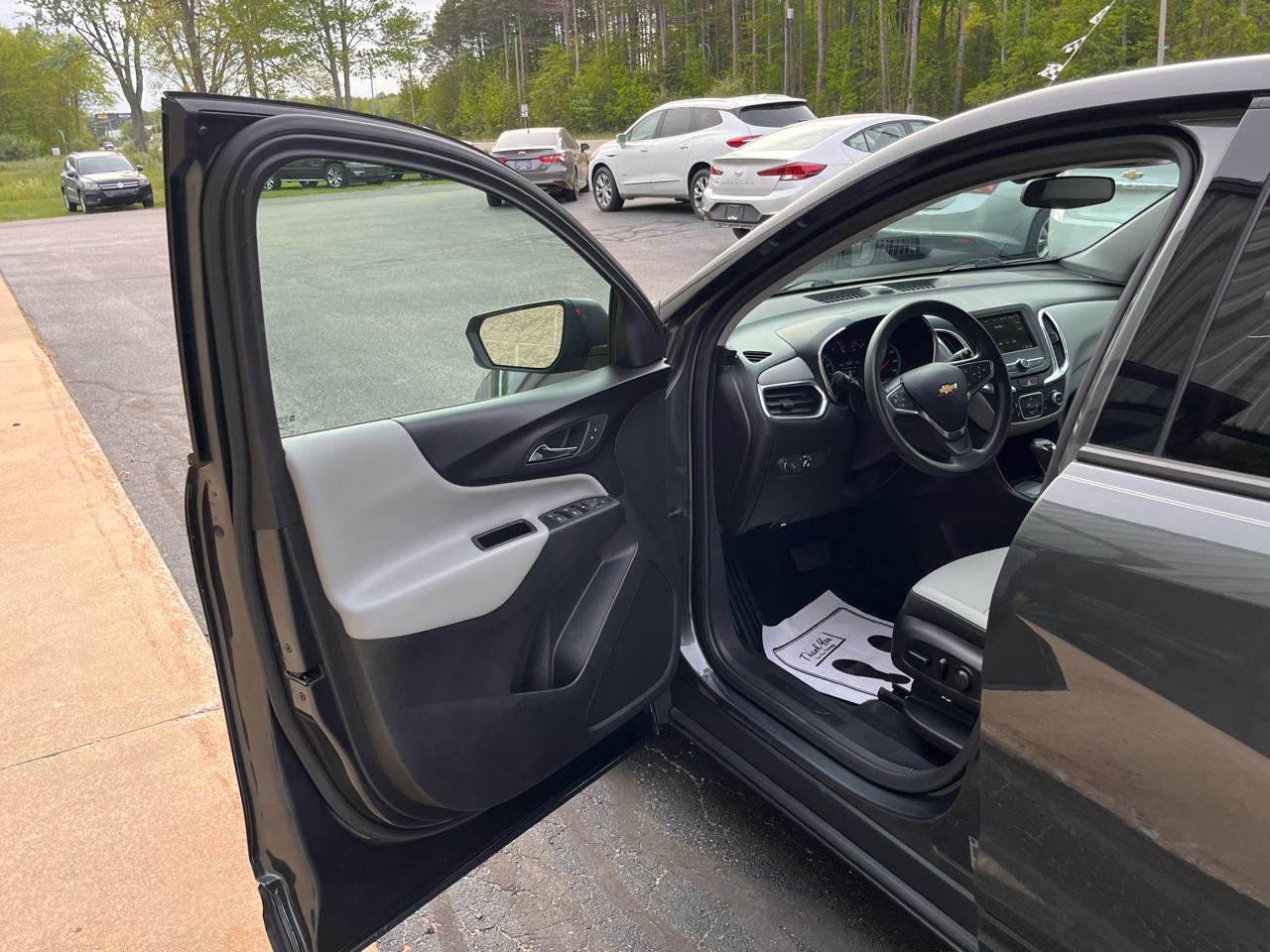 Chevrolet Equinox FWD 4dr LS w/1LS 2019