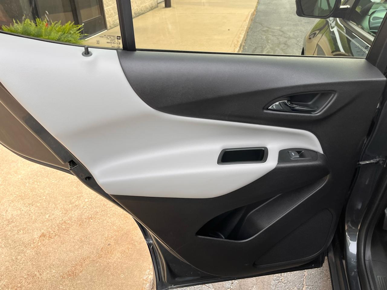 Chevrolet Equinox FWD 4dr LS w/1LS 2019