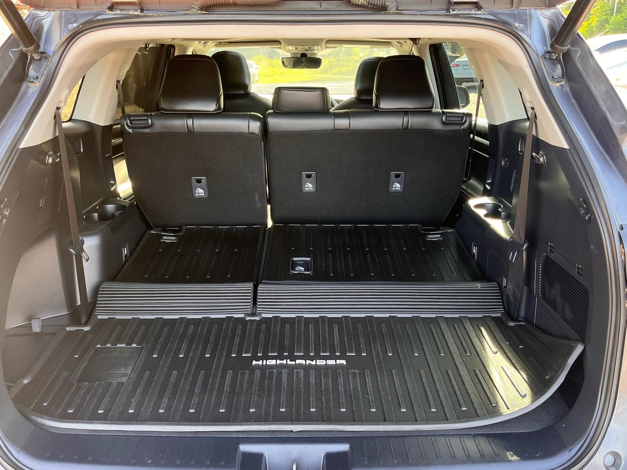 Toyota Highlander  2021