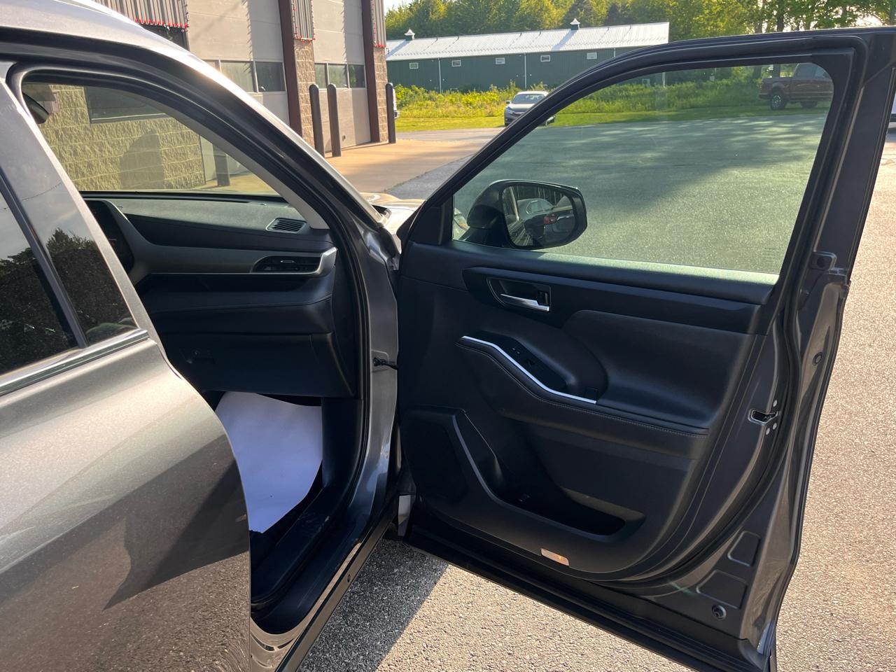 Toyota Highlander  2021