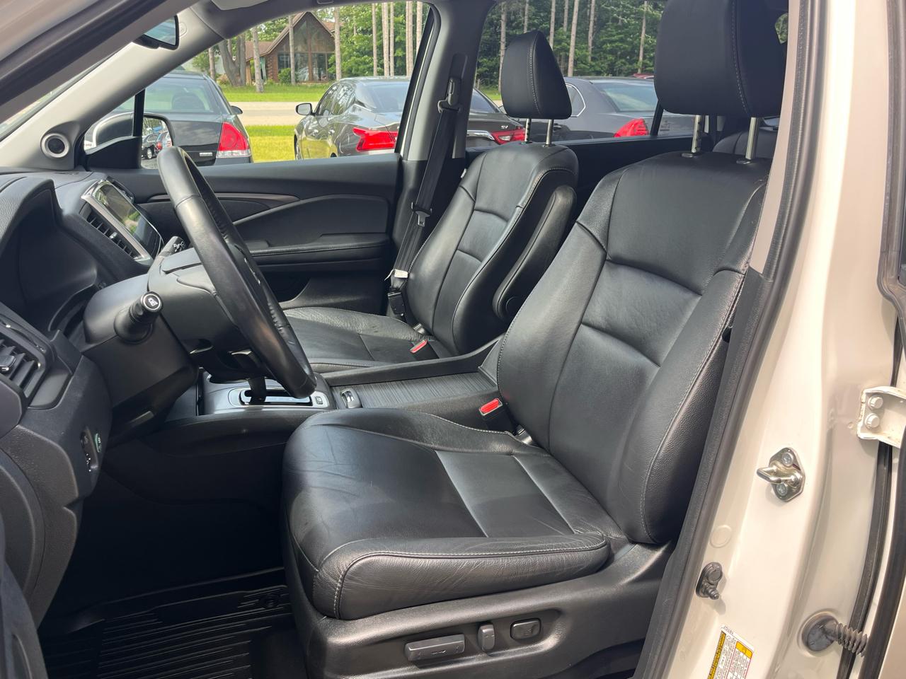 Honda Pilot EX-L w/Navigation AWD 2017