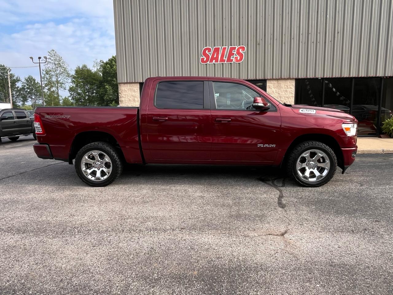 RAM 1500 Big Horn 4x4 Crew Cab 5'7" Box 2020