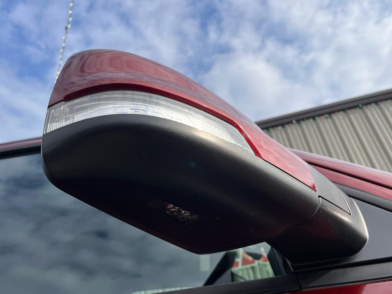 RAM 1500 Big Horn 4x4 Crew Cab 5'7" Box 2020