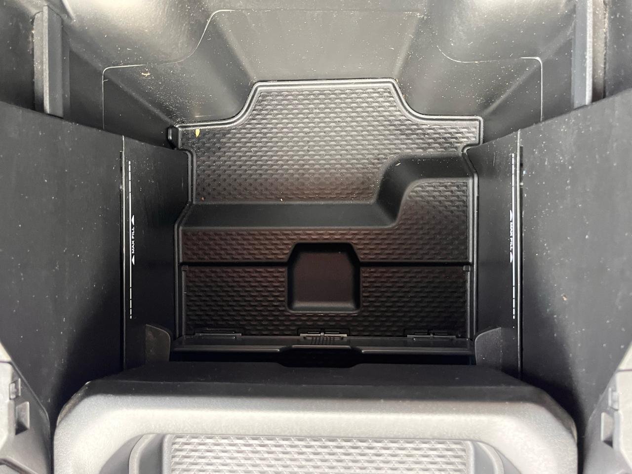 RAM 1500 Big Horn 4x4 Crew Cab 5'7" Box 2020