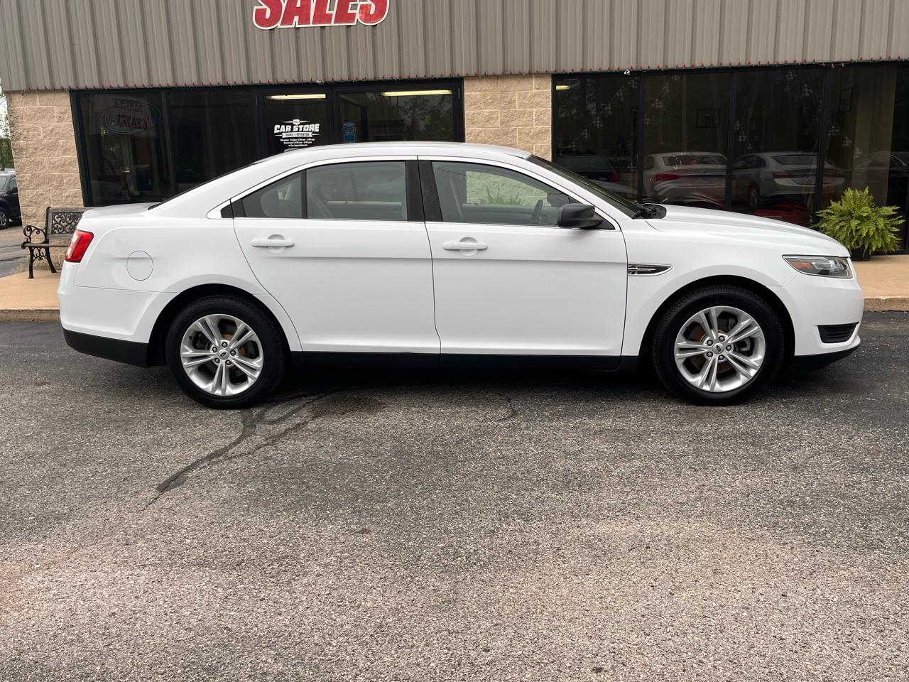 Ford Taurus 4dr Sdn SE FWD 2015