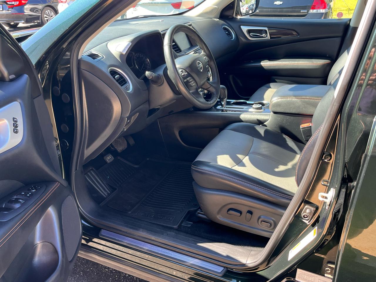 Nissan Pathfinder  2019