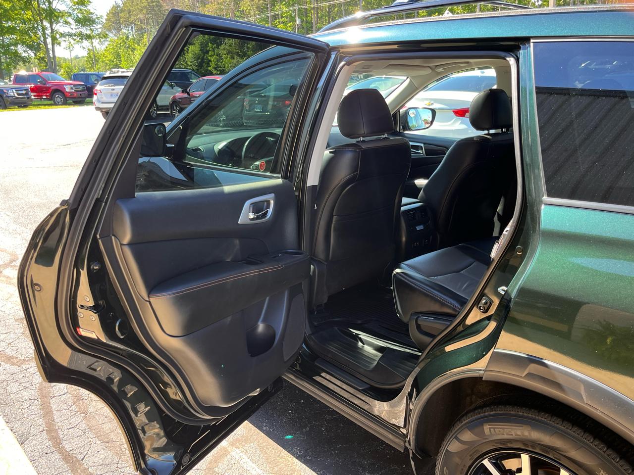 Nissan Pathfinder  2019