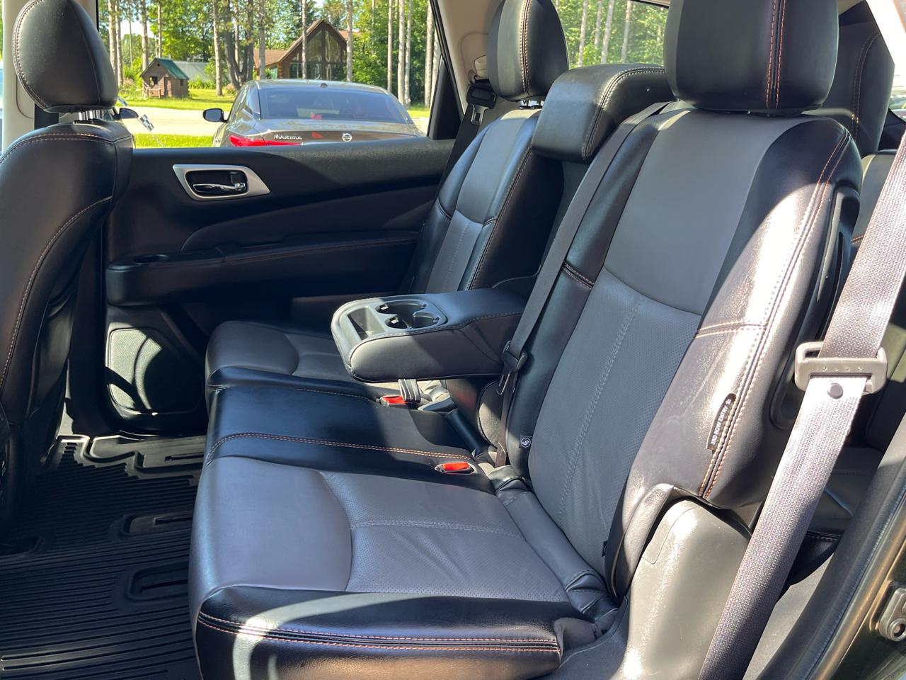 Nissan Pathfinder  2019