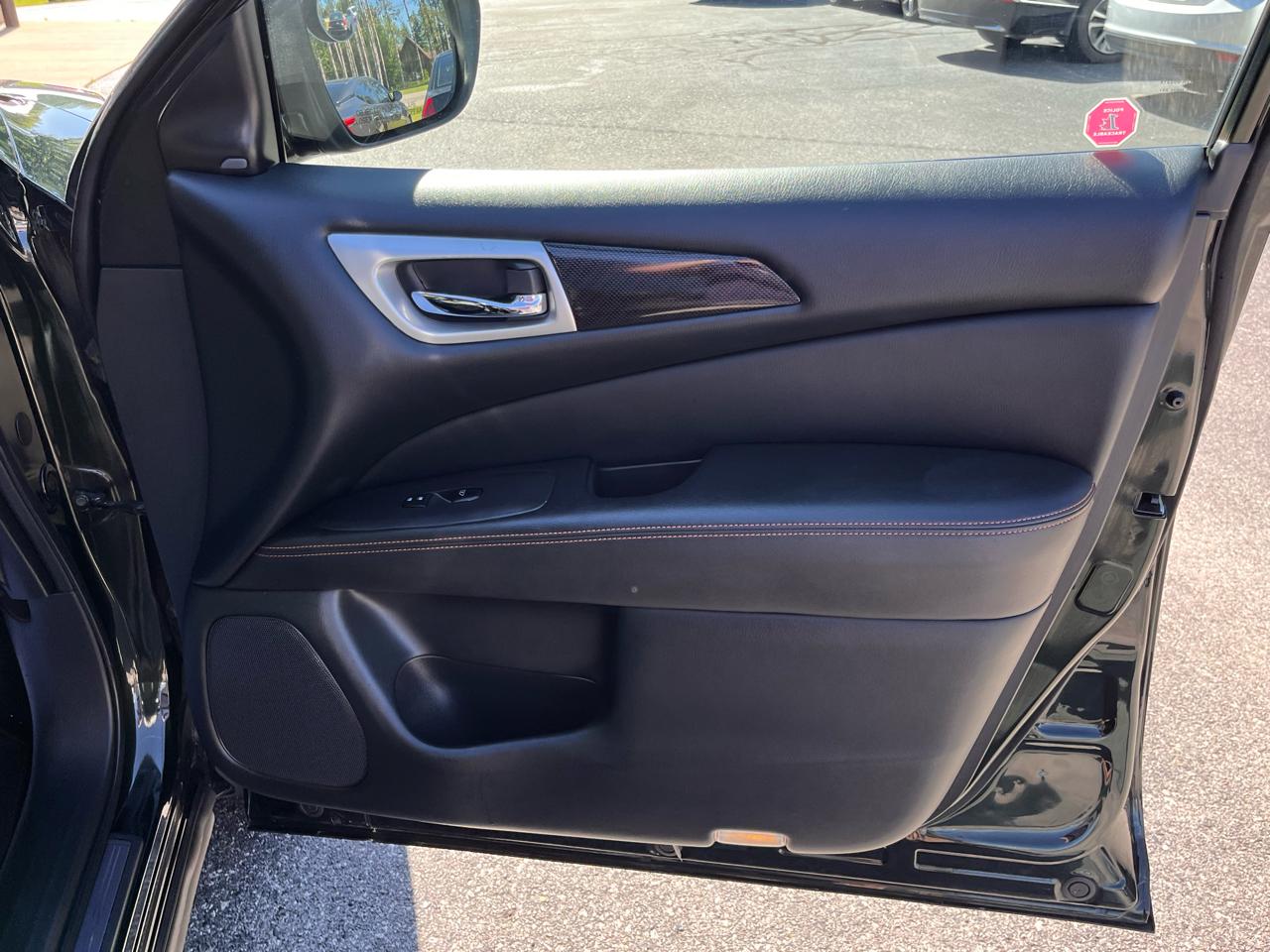 Nissan Pathfinder  2019