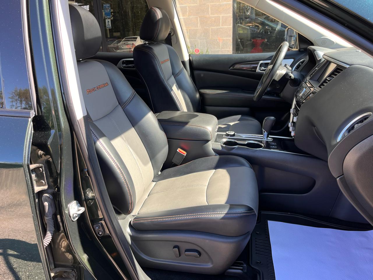 Nissan Pathfinder  2019