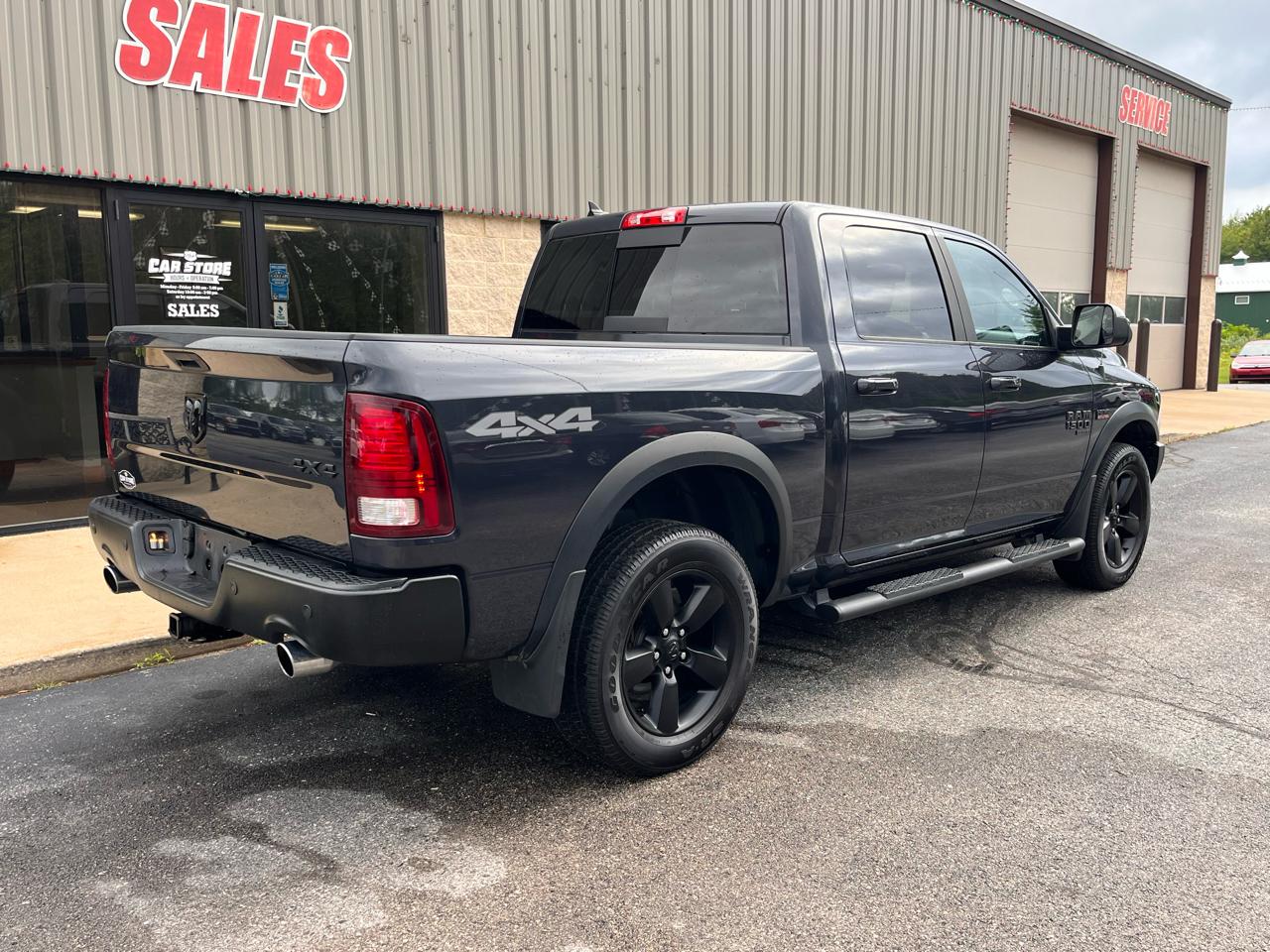 RAM 1500 Classic Warlock 4x4 Crew Cab 5'7" Box 2019