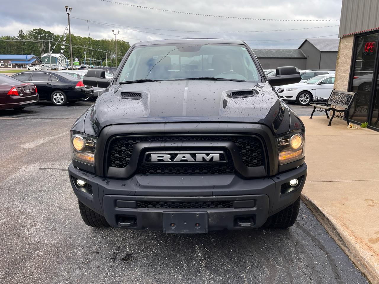 RAM 1500 Classic Warlock 4x4 Crew Cab 5'7" Box 2019