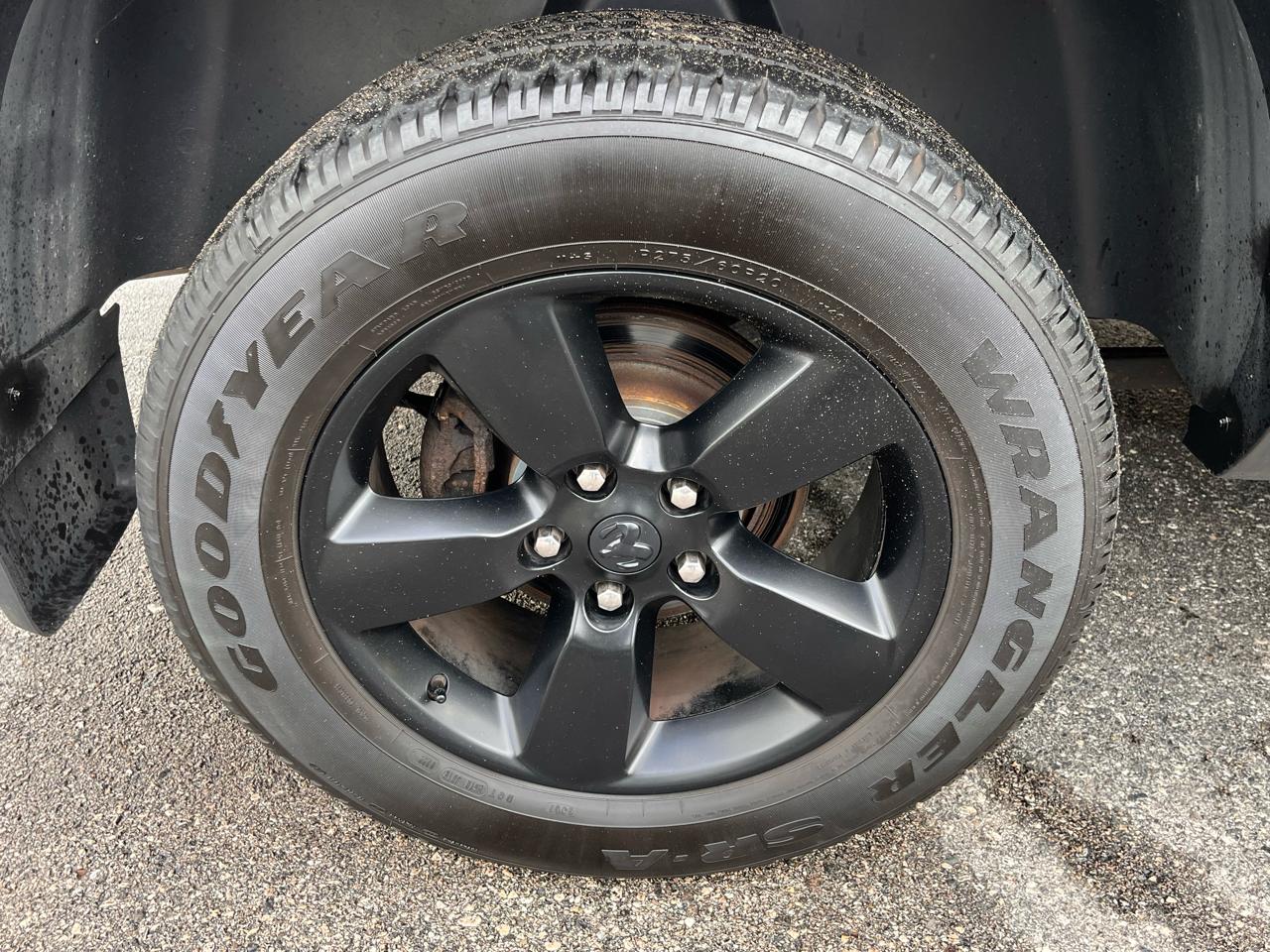RAM 1500 Classic Warlock 4x4 Crew Cab 5'7" Box 2019