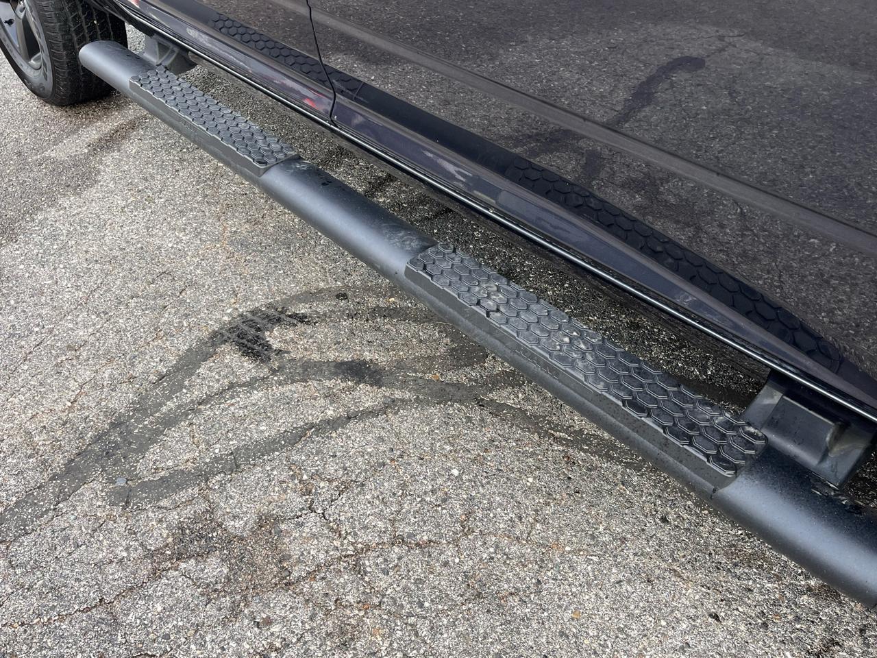 RAM 1500 Classic Warlock 4x4 Crew Cab 5'7" Box 2019