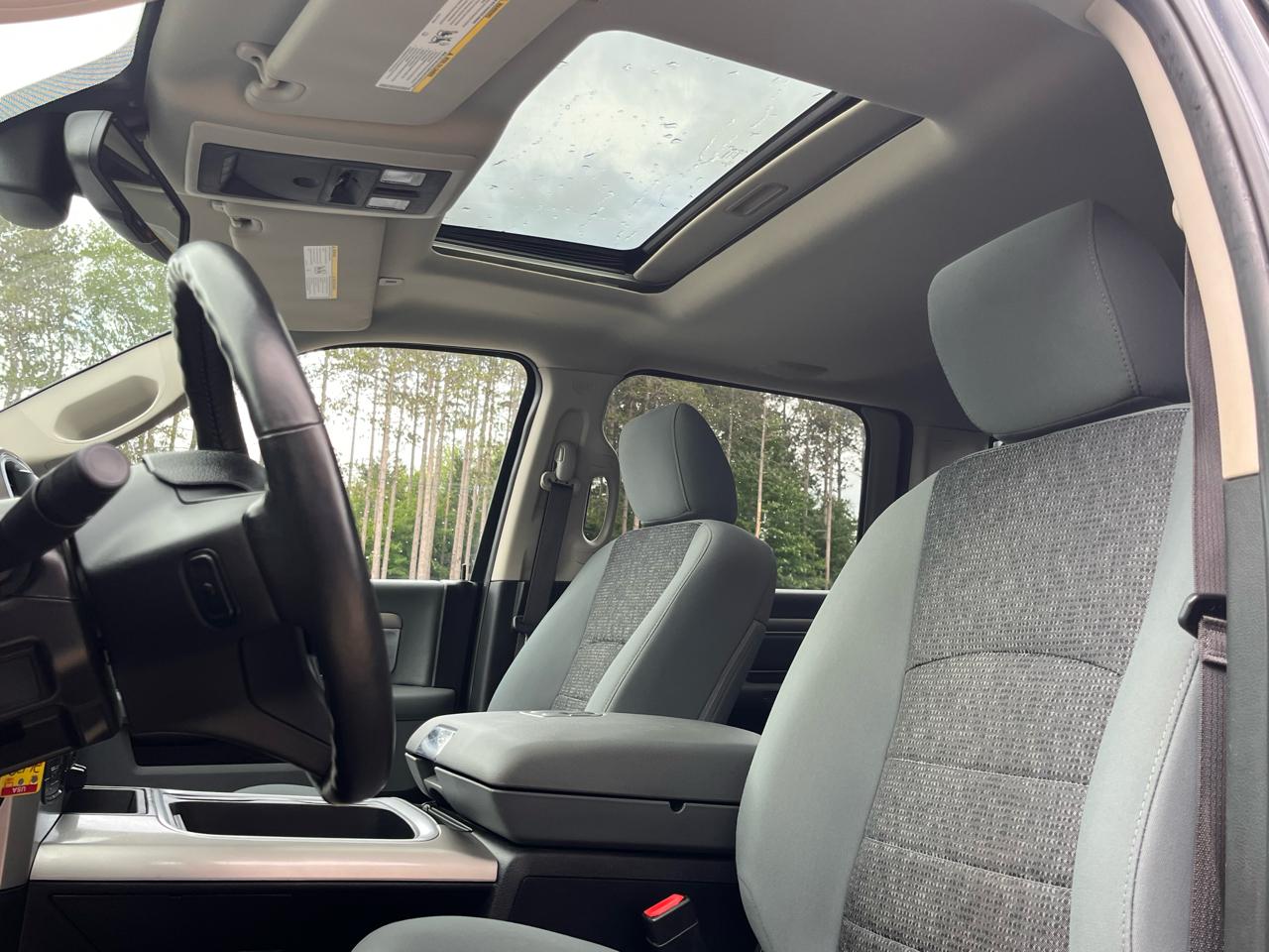 RAM 1500 Classic Warlock 4x4 Crew Cab 5'7" Box 2019