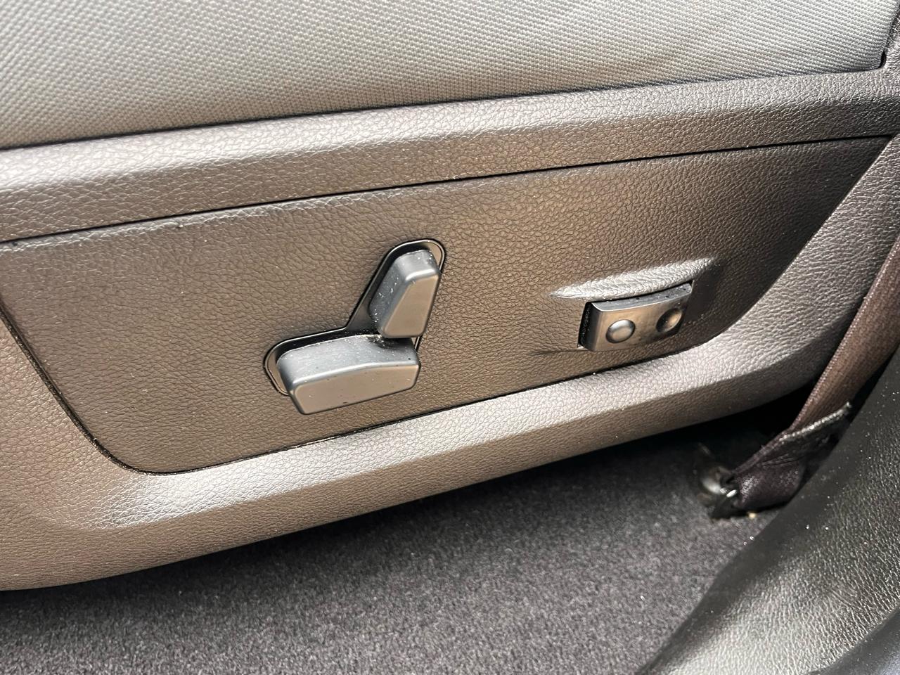 RAM 1500 Classic Warlock 4x4 Crew Cab 5'7" Box 2019