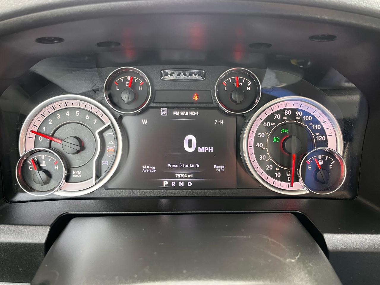 RAM 1500 Classic Warlock 4x4 Crew Cab 5'7" Box 2019