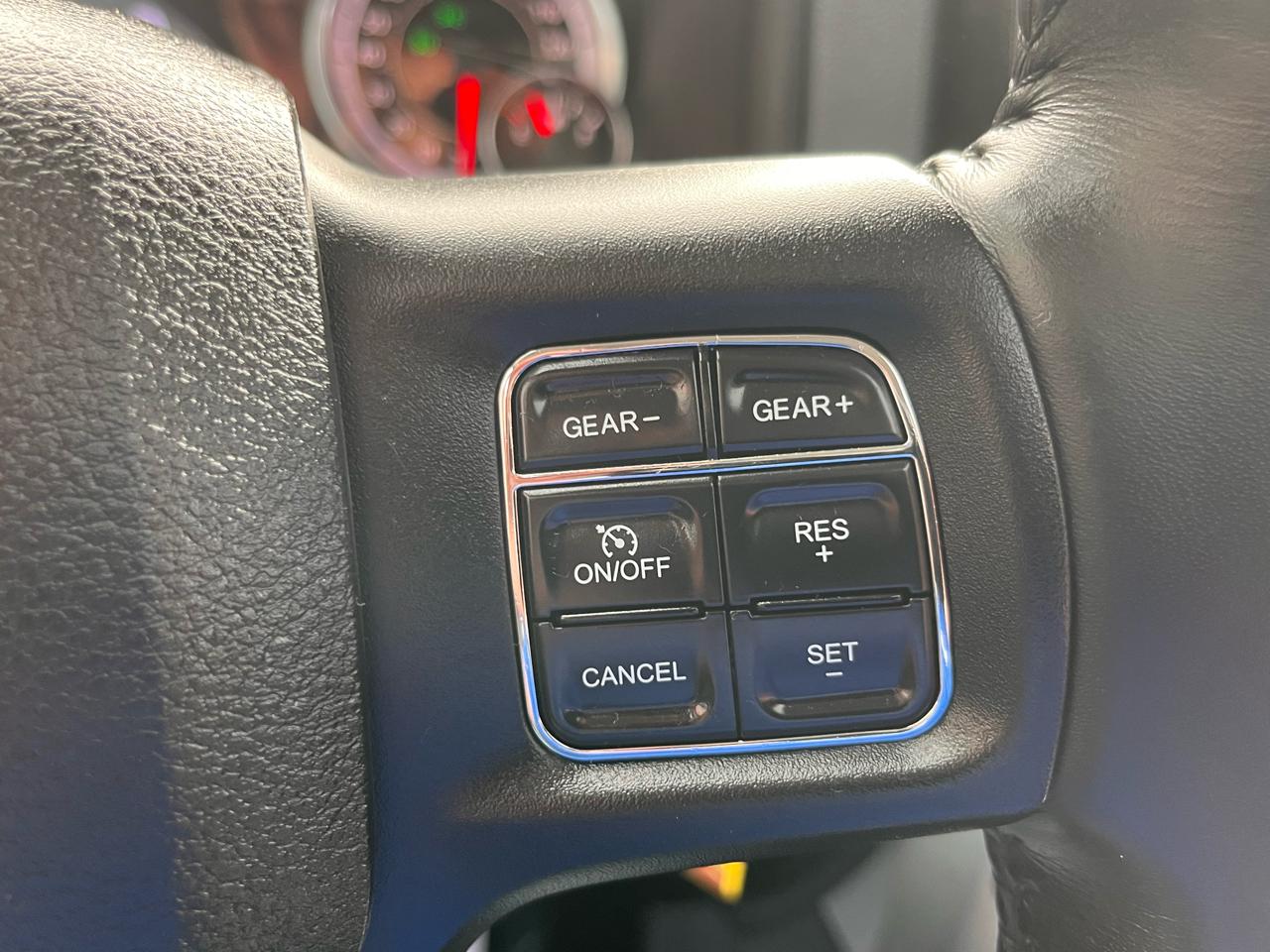 RAM 1500 Classic Warlock 4x4 Crew Cab 5'7" Box 2019
