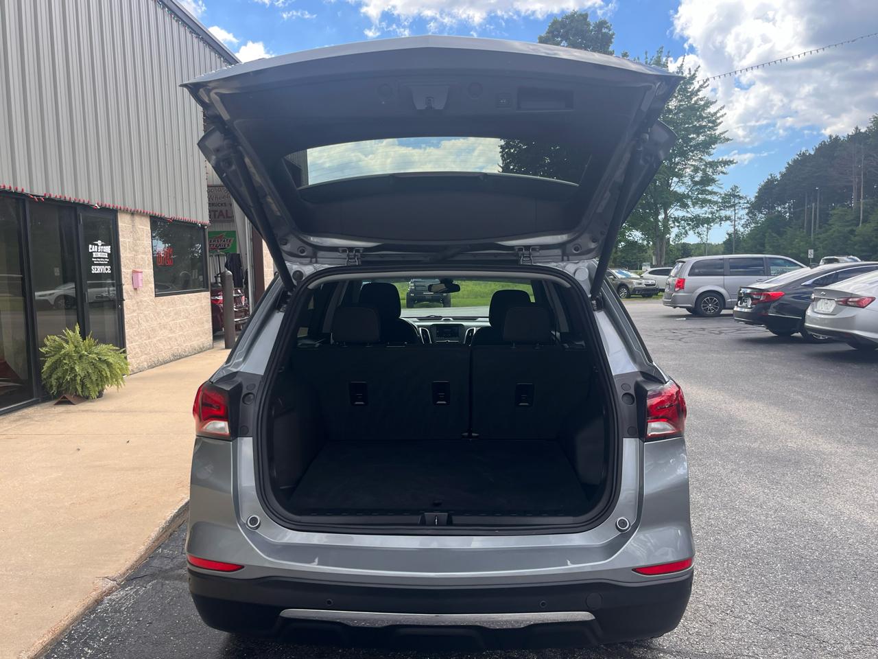 Chevrolet Equinox AWD 4dr LT w/1LT 2023
