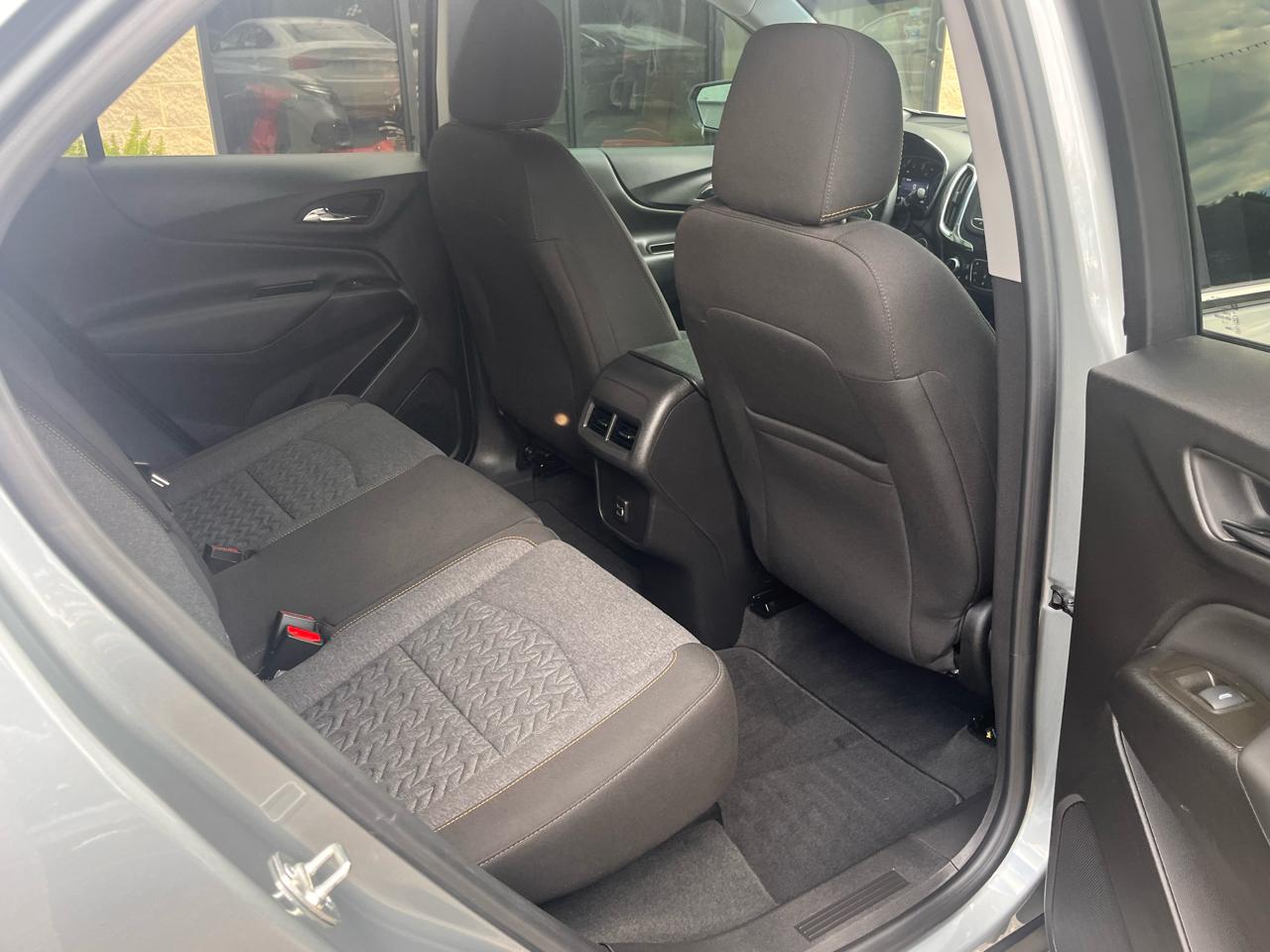 Chevrolet Equinox AWD 4dr LT w/1LT 2023