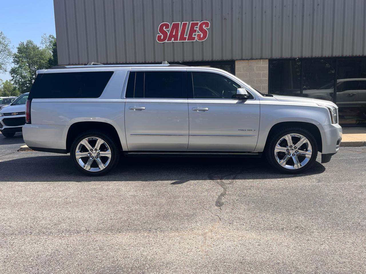 GMC Yukon XL 4WD 4dr Denali 2017