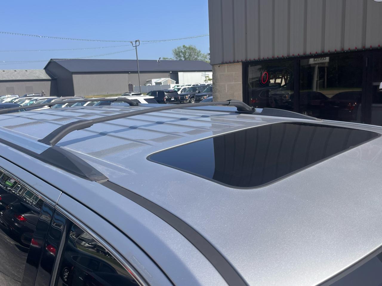 GMC Yukon XL 4WD 4dr Denali 2017